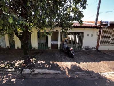 Casa, 2 quartos, 273 m² - Foto 1