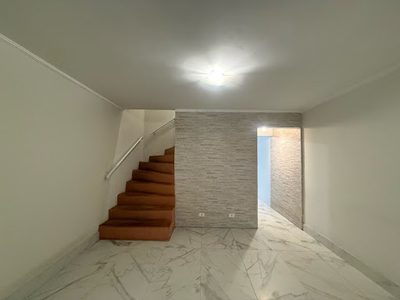 Sobrado, 3 quartos, 180 m² - Foto 1