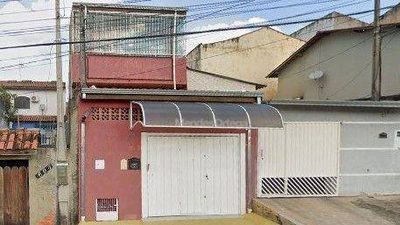 Casa, 3 quartos, 195 m² - Foto 1