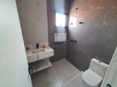 Casa, 4 quartos, 245 m² - Foto 2
