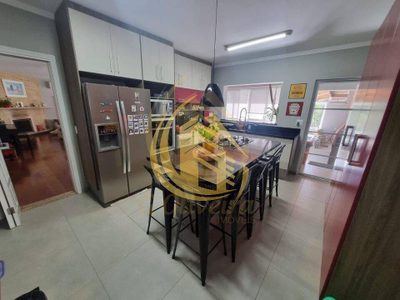 Casa, 4 quartos, 367 m² - Foto 2