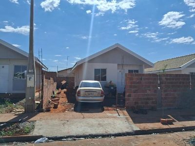 Casa, 2 quartos, 200 m² - Foto 1