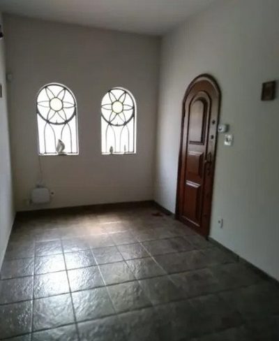 Casa, 4 quartos, 192 m² - Foto 1