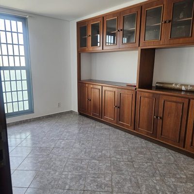 Casa, 4 quartos, 332 m² - Foto 2