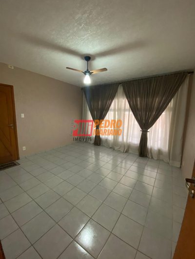 Casa, 2 quartos, 131 m² - Foto 1