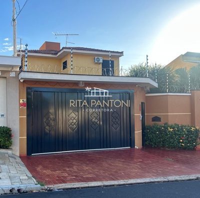 Sobrado, 3 quartos, 287 m² - Foto 1
