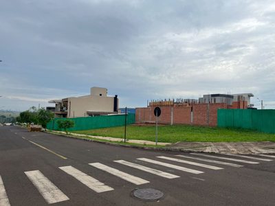Loteamento e Condomínio, 360 m² - Foto 1