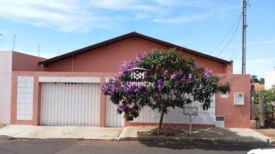 Casa, 3 quartos, 200 m² - Foto 1