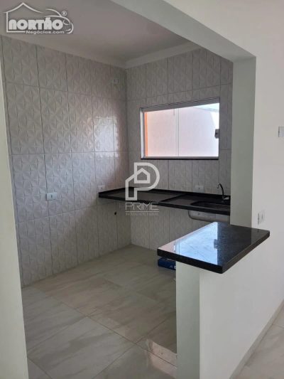 Casa, 4 quartos, 94 m² - Foto 5