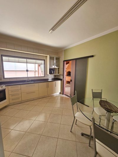 Casa, 2 quartos, 180 m² - Foto 4