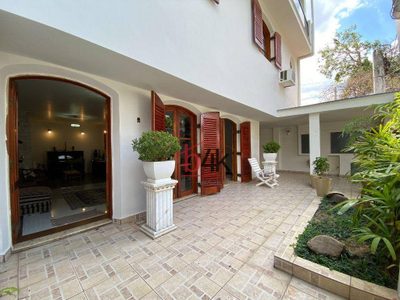 Casa, 4 quartos, 320 m² - Foto 1