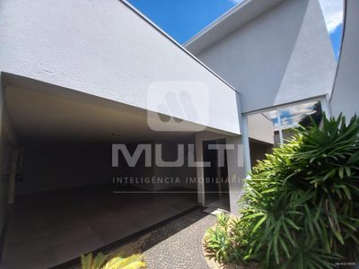 Casa, 3 quartos, 200 m² - Foto 1