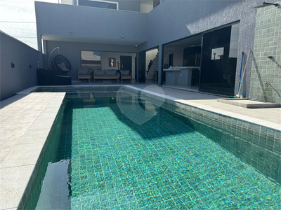 Casa, 6 quartos, 216 m² - Foto 2