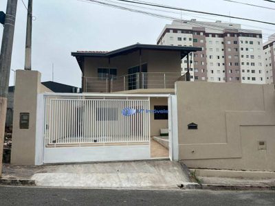 Sobrado, 3 quartos, 200 m² - Foto 1