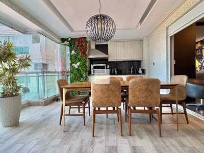 Apartamento, 4 quartos, 232 m² - Foto 1