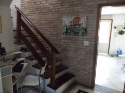 Sobrado, 4 quartos, 243 m² - Foto 2