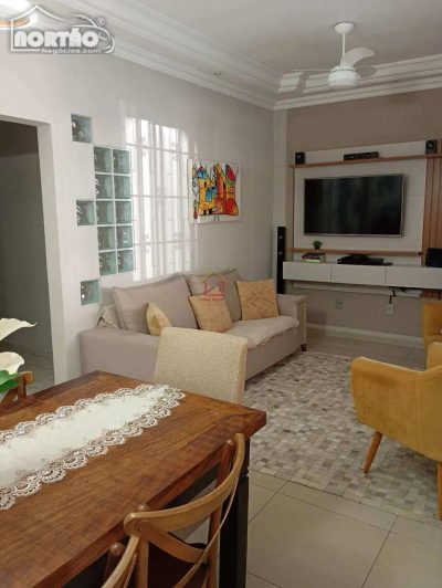 Casa, 3 quartos, 214 m² - Foto 4