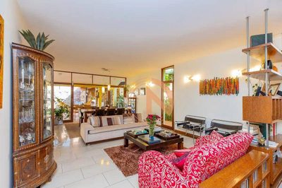 Casa, 4 quartos, 351 m² - Foto 1