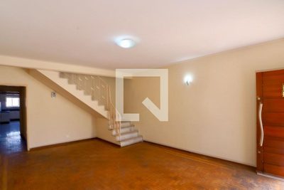 Casa, 3 quartos, 236 m² - Foto 3