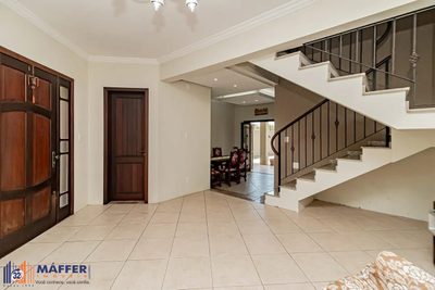 Casa, 4 quartos, 257 m² - Foto 1