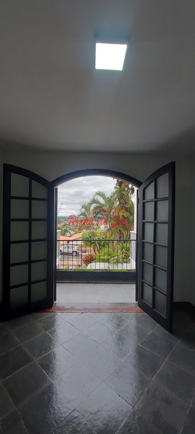 Sobrado, 5 quartos, 180 m² - Foto 3