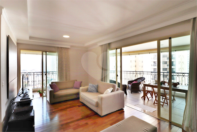 Apartamento, 4 quartos, 200 m² - Foto 1