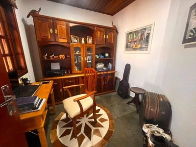 Casa, 3 quartos, 282 m² - Foto 2