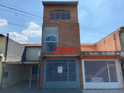 Sobrado, 3 quartos, 179 m² - Foto 1
