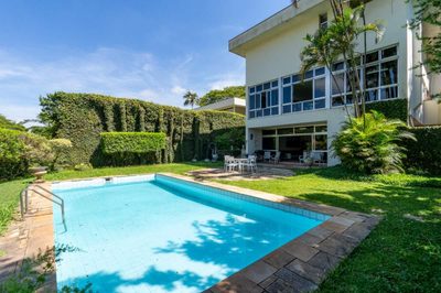 Casa, 4 quartos, 680 m² - Foto 1