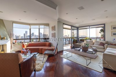 Apartamento, 4 quartos, 201 m² - Foto 1