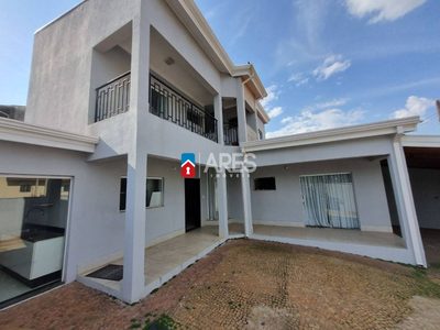 Casa, 3 quartos, 192 m² - Foto 2