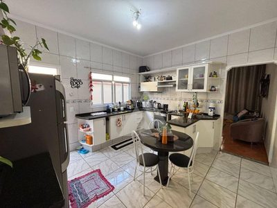 Casa, 3 quartos, 138 m² - Foto 1