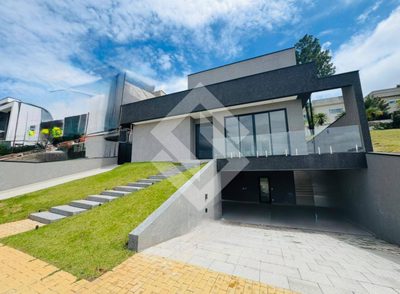 Casa, 4 quartos, 275 m² - Foto 1