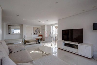 Cobertura, 3 quartos, 197 m² - Foto 2