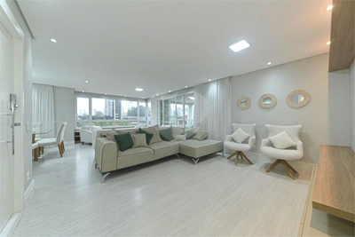 Apartamento, 3 quartos, 225 m² - Foto 1