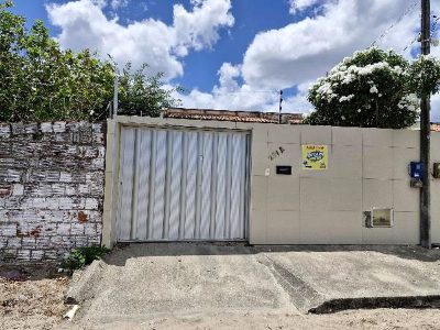 Casa, 2 quartos, 76 m² - Foto 1