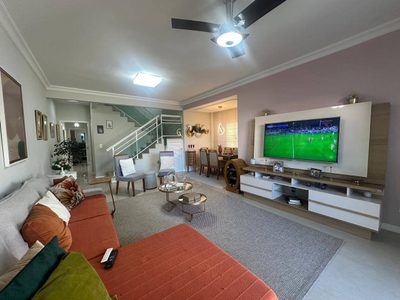 Casa, 5 quartos, 225 m² - Foto 4