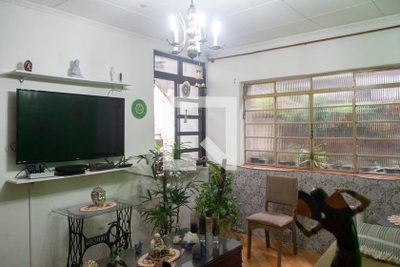 Casa, 3 quartos, 240 m² - Foto 1