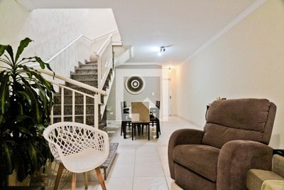 Casa, 3 quartos, 210 m² - Foto 2