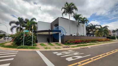 Sobrado, 4 quartos, 348 m² - Foto 1