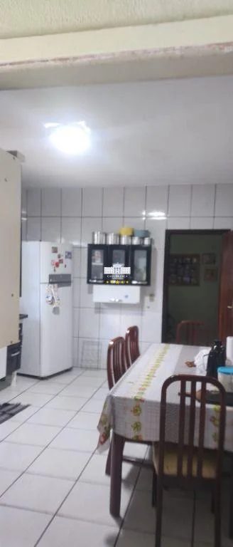 Casa, 3 quartos, 254 m² - Foto 3