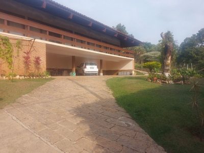 Chácara, 5 quartos, 2150 m² - Foto 1