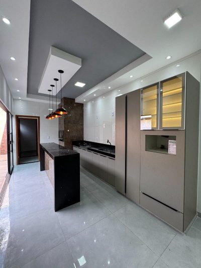 Casa, 3 quartos, 180 m² - Foto 1