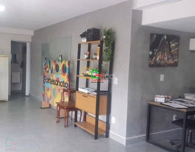 Casa, 3 quartos, 221 m² - Foto 1