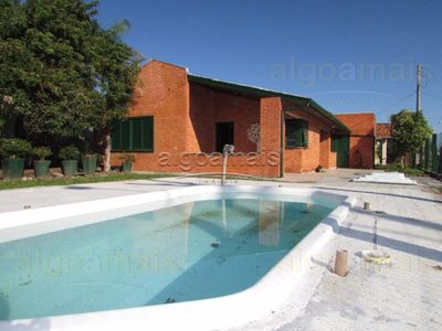 Casa, 4 quartos, 209 m² - Foto 1