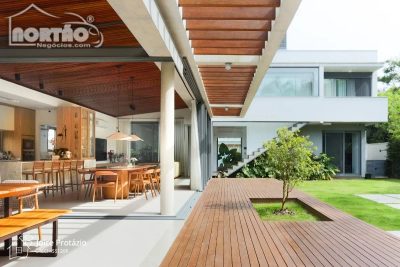 Casa, 6 quartos, 314 m² - Foto 1