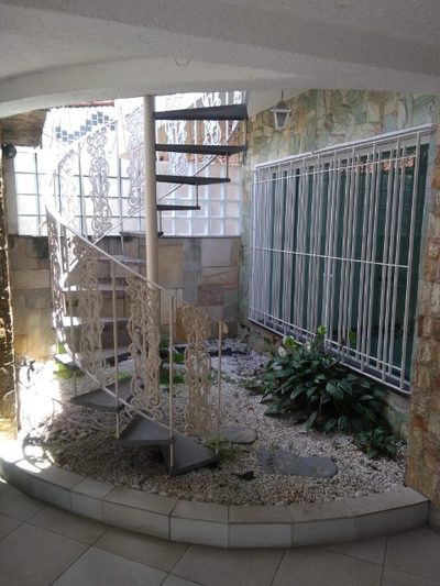 Sobrado, 3 quartos, 200 m² - Foto 1