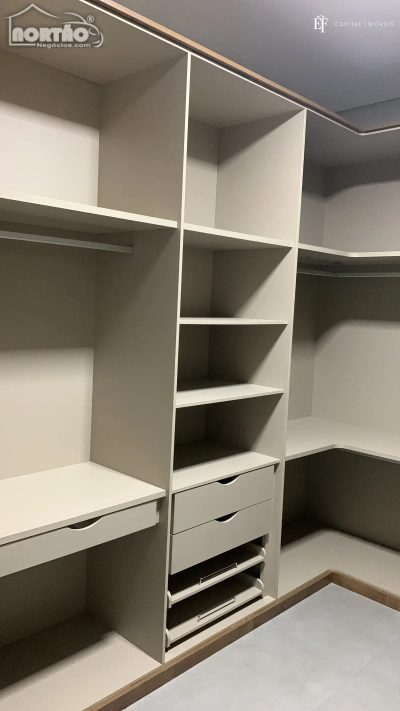 Casa, 5 quartos, 303 m² - Foto 5