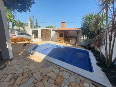 Casa, 3 quartos, 221 m² - Foto 1