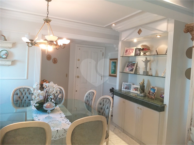 Apartamento, 3 quartos, 188 m² - Foto 2